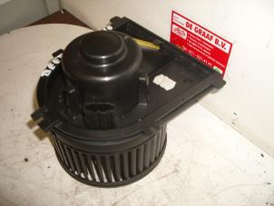 Gebruikte Aanjager Volkswagen New Beetle (9C1/9G1) 2.0 Prijs op aanvraag aangeboden door de Graaf autodemontage B.V.