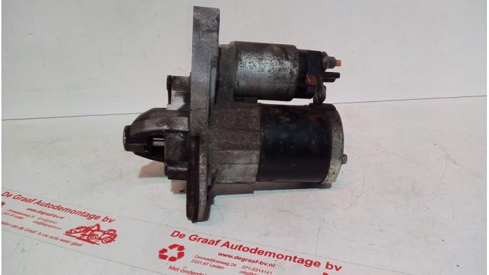 Gebruikte Startmotor Dacia Sandero II 0.9 TCE 12V Prijs € 30,00 Margeregeling aangeboden door de Graaf autodemontage B.V.