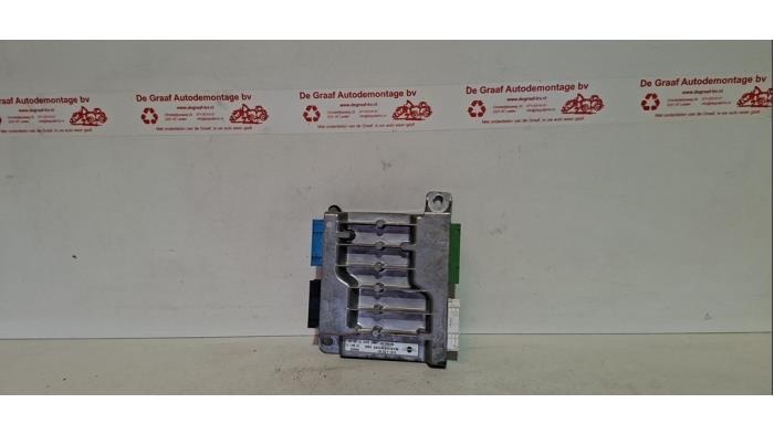 Computer Body Control van een MINI Mini One/Cooper (R50) 1.6 16V One 2003