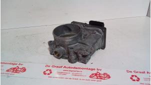 Gebruikte Gasklephuis Volvo V50 (MW) 2.4 20V Prijs € 35,00 Margeregeling aangeboden door de Graaf autodemontage B.V.