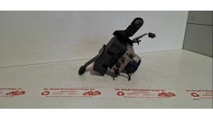 Gebruikte ABS Pomp Ford Fiesta 5 (JD/JH) 1.3 Prijs € 80,00 Margeregeling aangeboden door de Graaf autodemontage B.V.