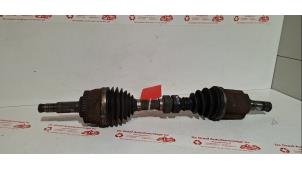 Gebruikte Homokineetas links-voor Nissan X-Trail (T30) 2.5 16V 4x4 Prijs € 100,00 Margeregeling aangeboden door de Graaf autodemontage B.V.