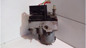 ABS Pomp van een Mercedes-Benz C (W202) 1.8 C-180 16V 1996
