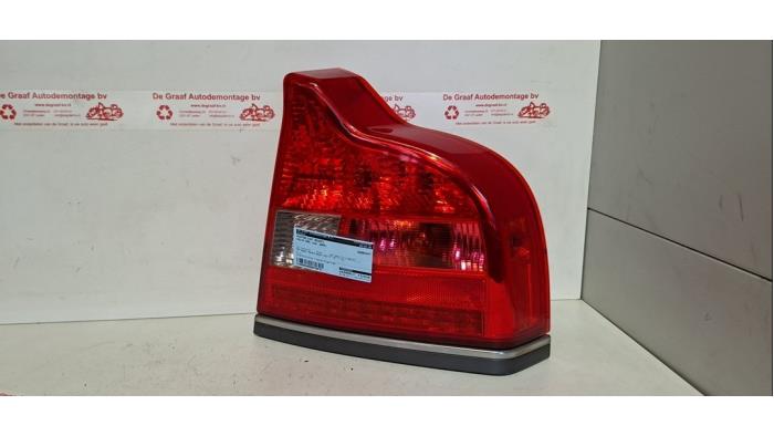 Achterlicht rechts van een Volvo S80 (TR/TS) 2.4 SE 20V 170 2004
