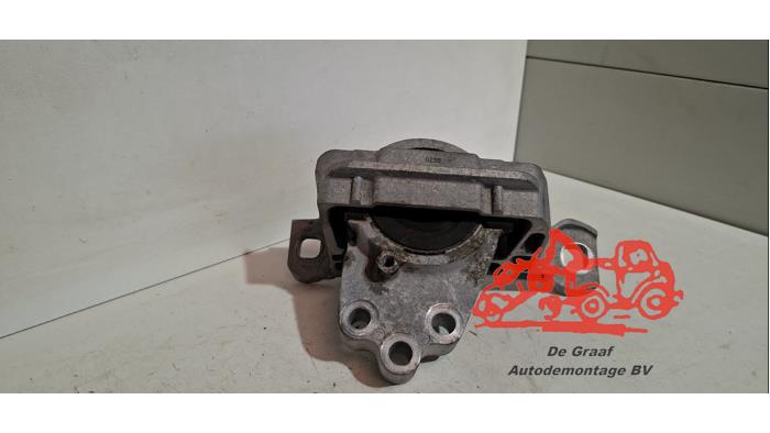 Gebruikte Motorrubber Ford Focus 3 Wagon 1.0 Ti-VCT EcoBoost 12V 125 Prijs € 35,00 Margeregeling aangeboden door de Graaf autodemontage B.V.