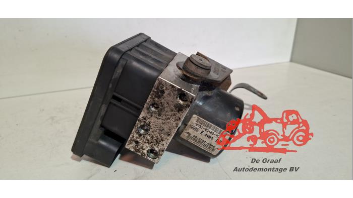 Gebruikte ABS Pomp Ford Fiesta 6 (JA8) 1.6 16V Sport Prijs € 60,00 Margeregeling aangeboden door de Graaf autodemontage B.V.