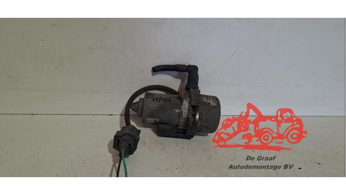 Gebruikte Vacuumpomp Rembekrachtiging Renault Espace (JK) 2.0 Turbo 16V Grand Espace Prijs € 100,00 Margeregeling aangeboden door de Graaf autodemontage B.V.