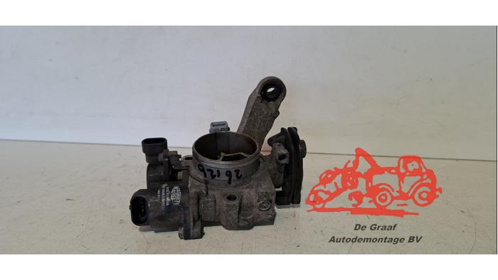 Gebruikte Gasklephuis Renault Clio (B/C57/357/557/577) 1.2 Eco Kat. Prijs € 25,00 Margeregeling aangeboden door de Graaf autodemontage B.V.