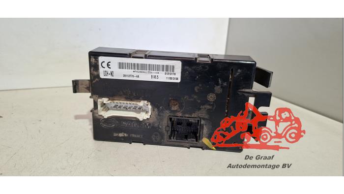 Gebruikte Bodycontrol Module Opel Vivaro 1.9 DI Prijs € 100,00 Margeregeling aangeboden door de Graaf autodemontage B.V.
