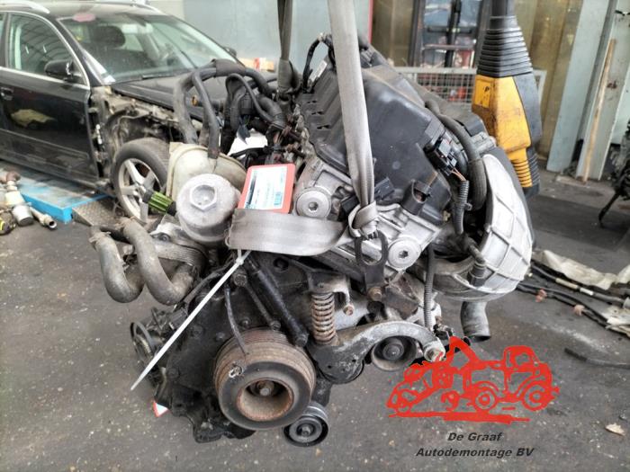 Gebruikte Motor Mini Mini Cooper S (R53) 1.6 16V Prijs € 800,00 Margeregeling aangeboden door de Graaf autodemontage B.V.