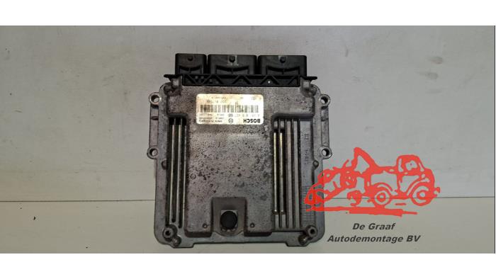 Gebruikte Computer Motormanagement Opel Vivaro 2.0 CDTI Prijs € 85,00 Margeregeling aangeboden door de Graaf autodemontage B.V.
