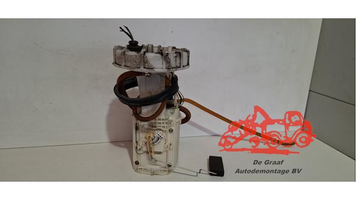 Gebruikte Benzinepomp Audi A4 Avant (B7) 2.0 20V Prijs € 70,00 Margeregeling aangeboden door de Graaf autodemontage B.V.