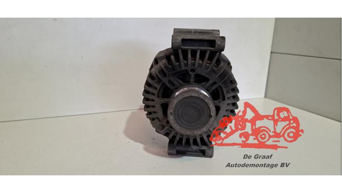 Gebruikte Dynamo Audi A4 Avant (B7) 2.0 20V Prijs € 35,00 Margeregeling aangeboden door de Graaf autodemontage B.V.