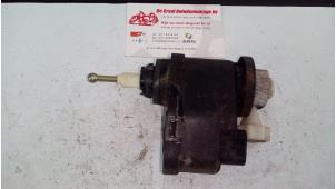 Gebruikte Motor Koplamp Daewoo Nexia 1.5 GL 8V Prijs op aanvraag aangeboden door de Graaf autodemontage B.V.