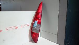 Gebruikte Achterlicht links Ford Mondeo III Wagon 2.0 16V Prijs € 25,00 Margeregeling aangeboden door de Graaf autodemontage B.V.