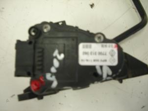 Gebruikte Gaspedaalpositie Sensor Opel Vivaro 2.5 DTI 16V Prijs op aanvraag aangeboden door de Graaf autodemontage B.V.