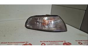 Gebruikte Pinker rechts Mazda 626 (GV12) 2.0i 8V Kat. Prijs € 10,00 Margeregeling aangeboden door de Graaf autodemontage B.V.