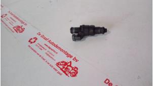 Gebruikte Injector (benzine injectie) Opel Astra G (F07) 2.2 16V Prijs € 25,00 Margeregeling aangeboden door de Graaf autodemontage B.V.