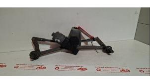 Gebruikte Ruitenwismotor + Mechaniek Peugeot 206 (2A/C/H/J/S) 1.4 HDi Prijs € 25,00 Margeregeling aangeboden door de Graaf autodemontage B.V.