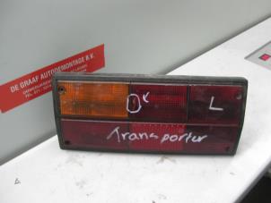 Gebruikte Achterlicht links Volkswagen Transporter Prijs op aanvraag aangeboden door de Graaf autodemontage B.V.