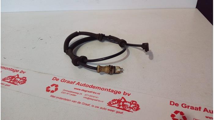 Gebruikte Sensor ABS Nissan Primastar 2.0 dCi 90 Prijs € 25,00 Margeregeling aangeboden door de Graaf autodemontage B.V.