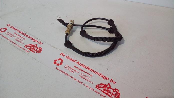 Gebruikte Sensor ABS Nissan Primastar 2.0 dCi 90 Prijs € 25,00 Margeregeling aangeboden door de Graaf autodemontage B.V.