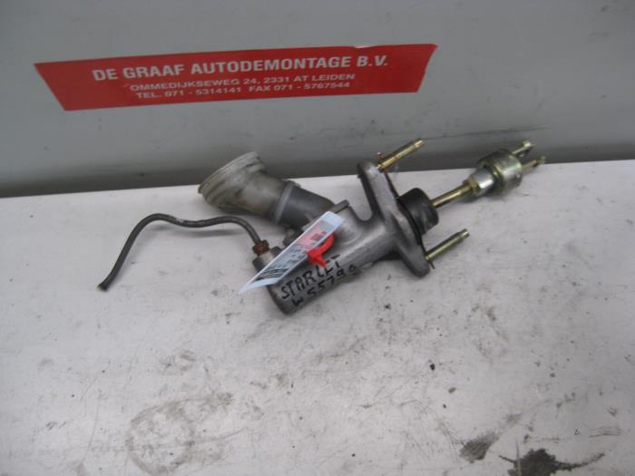Gebruikte Hoofdremcilinder Toyota Starlet (EP8/NP8) 1.3 Friend,XLi 12V Prijs op aanvraag aangeboden door de Graaf autodemontage B.V.