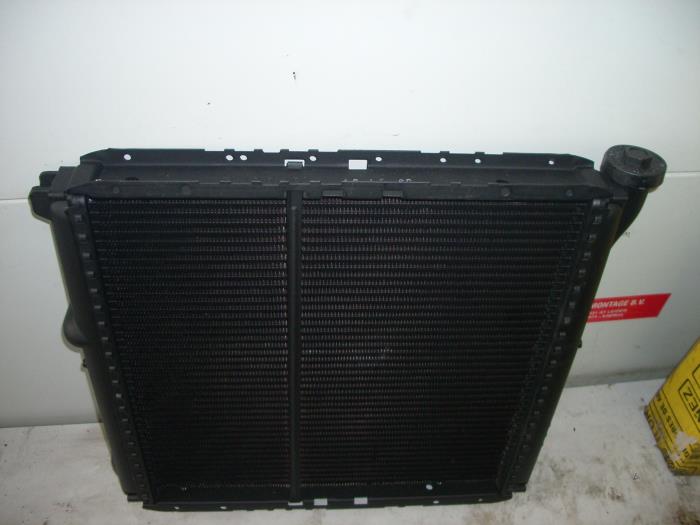 Radiateur van een Renault R9 1982