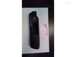 Gebruikte Spiegel Schakelaar Volkswagen Caddy III (2KA,2KH,2CA,2CH) 2.0 SDI Prijs op aanvraag aangeboden door de Graaf autodemontage B.V.