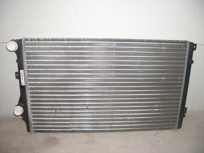 Gebruikte Radiateur Volkswagen Golf V (1K1) 1.4 16V Prijs op aanvraag aangeboden door de Graaf autodemontage B.V.
