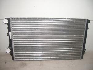 Gebruikte Radiateur Volkswagen Golf V (1K1) 1.4 16V Prijs op aanvraag aangeboden door de Graaf autodemontage B.V.
