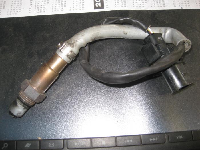 Gebruikte Lambda Sonde Audi A4 Avant (B8) 2.0 TDI 16V Prijs € 20,00 Margeregeling aangeboden door de Graaf autodemontage B.V.