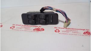 Gebruikte Combischakelaar ramen Daihatsu Applause Prijs € 30,00 Margeregeling aangeboden door de Graaf autodemontage B.V.