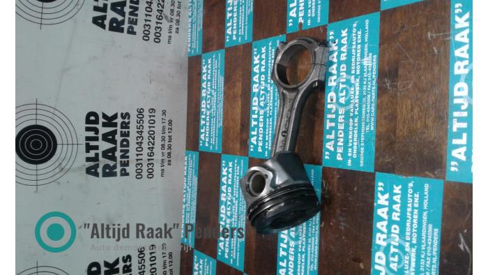 Gebruikte Drijfstang Kia Ceed Prijs op aanvraag aangeboden door "Altijd Raak" Penders