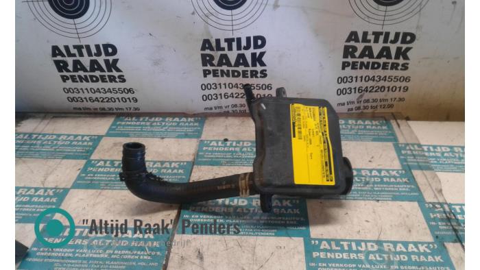Gebruikte Servo Oliereservoir Mercedes R (W251) 3.0 320 CDI 24V 4-Matic Prijs op aanvraag aangeboden door "Altijd Raak" Penders