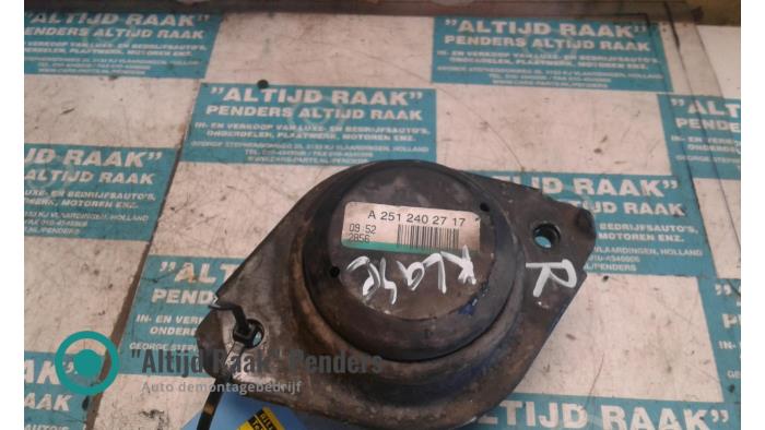 Gebruikte Motorrubber Mercedes R (W251) 3.0 320 CDI 24V 4-Matic Prijs op aanvraag aangeboden door "Altijd Raak" Penders