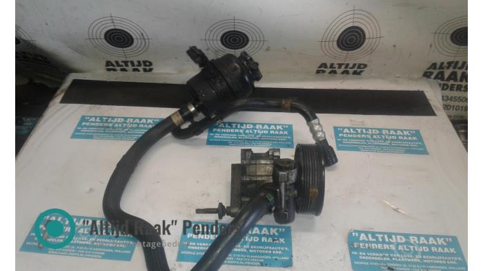 Gebruikte Pomp Servo Landrover Range Rover III (LM) 4.4 V8 32V Prijs op aanvraag aangeboden door "Altijd Raak" Penders