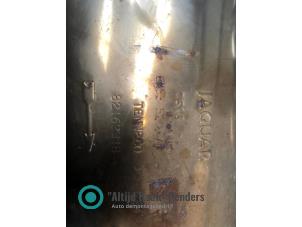 Gebruikte Uitlaat Middendemper Jaguar F-type 3.0 400 Sport V6 24V Prijs op aanvraag aangeboden door "Altijd Raak" Penders