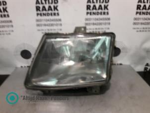 Gebruikte Koplamp links Mercedes Vito (639.6) 2.2 111 CDI 16V Prijs op aanvraag aangeboden door "Altijd Raak" Penders