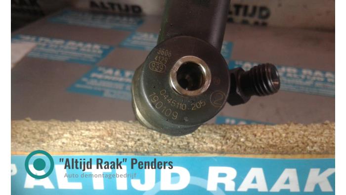 Verstuiver (diesel) van een Mercedes CLK 2004