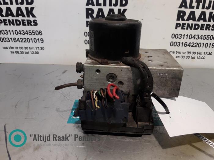 Gebruikte ABS Pomp Volvo S80 (TR/TS) 2.8 T6 24V Prijs op aanvraag aangeboden door "Altijd Raak" Penders