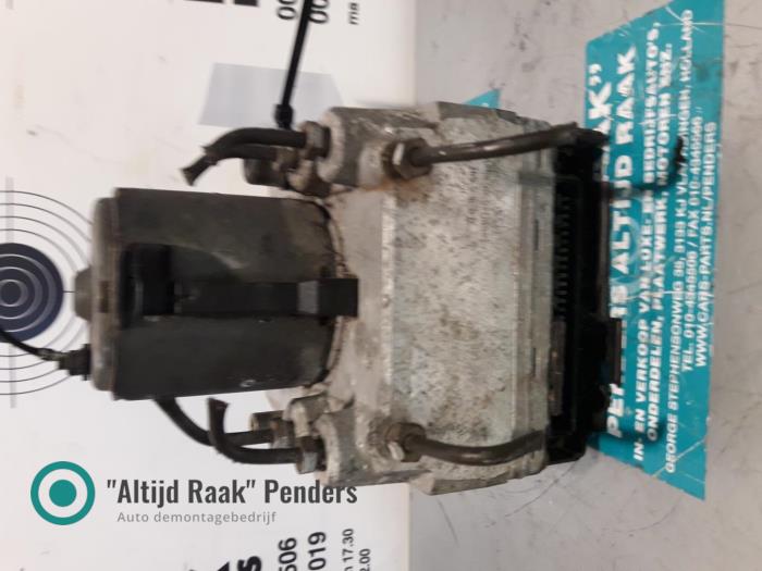 Gebruikte ABS Pomp Volvo V40 (VW) 1.8 16V Prijs op aanvraag aangeboden door "Altijd Raak" Penders