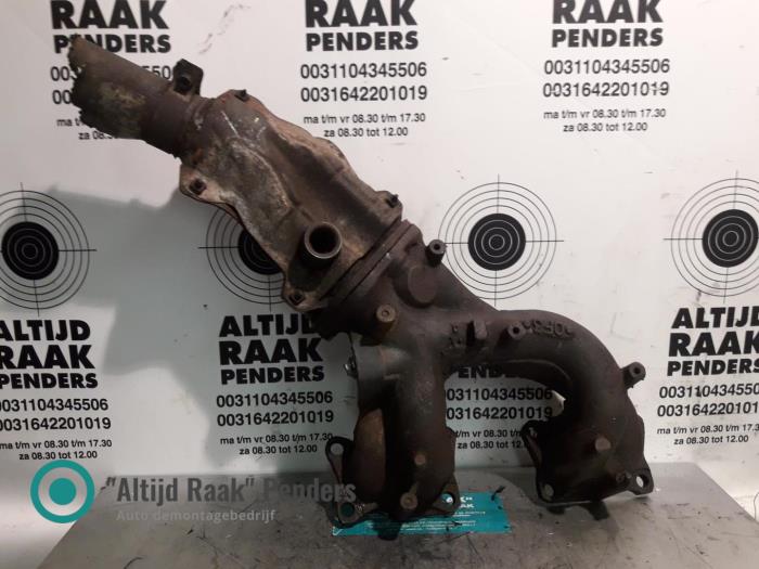 Gebruikte Spruitstuk Uitlaat Nissan Terrano Prijs op aanvraag aangeboden door "Altijd Raak" Penders