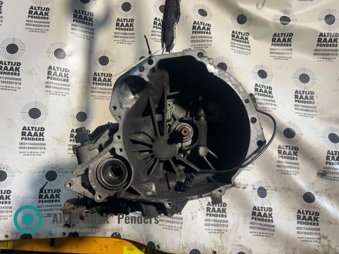 Gebruikte Versnellingsbak Nissan Micra (K11) 1.0 16V Prijs op aanvraag aangeboden door "Altijd Raak" Penders