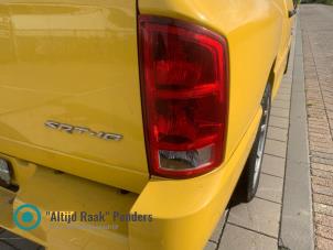 Gebruikte Achterlicht rechts Dodge Ram 3500 Standard Cab (DR/DH/D1/DC/DM) 8.3 1500 SRT-10 Crew Cab Prijs op aanvraag aangeboden door "Altijd Raak" Penders
