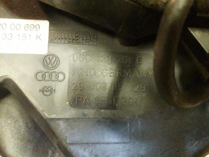 Inlaatspruitstuk van een Audi A4 2004