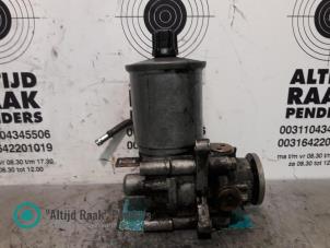 Gebruikte Pomp Servo Mercedes 190E/D Prijs op aanvraag aangeboden door "Altijd Raak" Penders