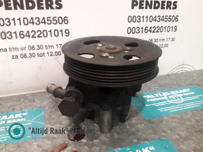 Stuurbekrachtiging Pomp van een MG ZT 2.5 V6 24V 180 Autom. 2004