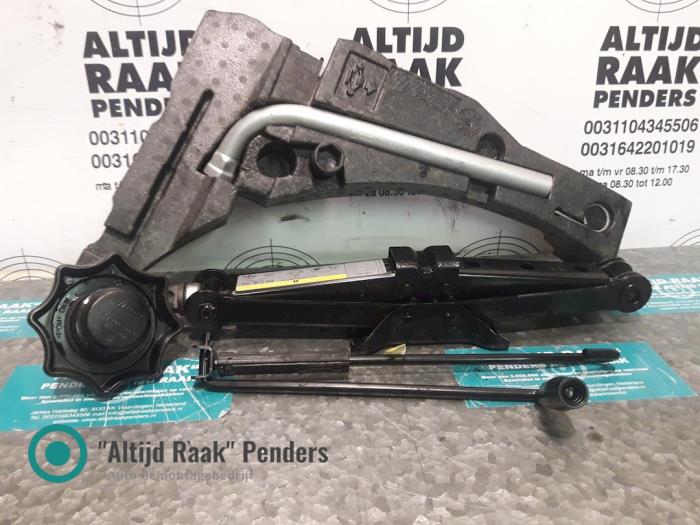 Krikset + reservewiel Volkswagen Golf VII 1.4 TSI 16V 5G0012115L