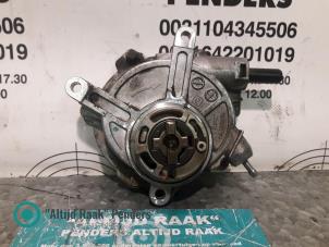 Gebruikte Vacuumpomp (Benzine) Mercedes E (C207) E-350 CGI V6 24V Prijs op aanvraag aangeboden door "Altijd Raak" Penders